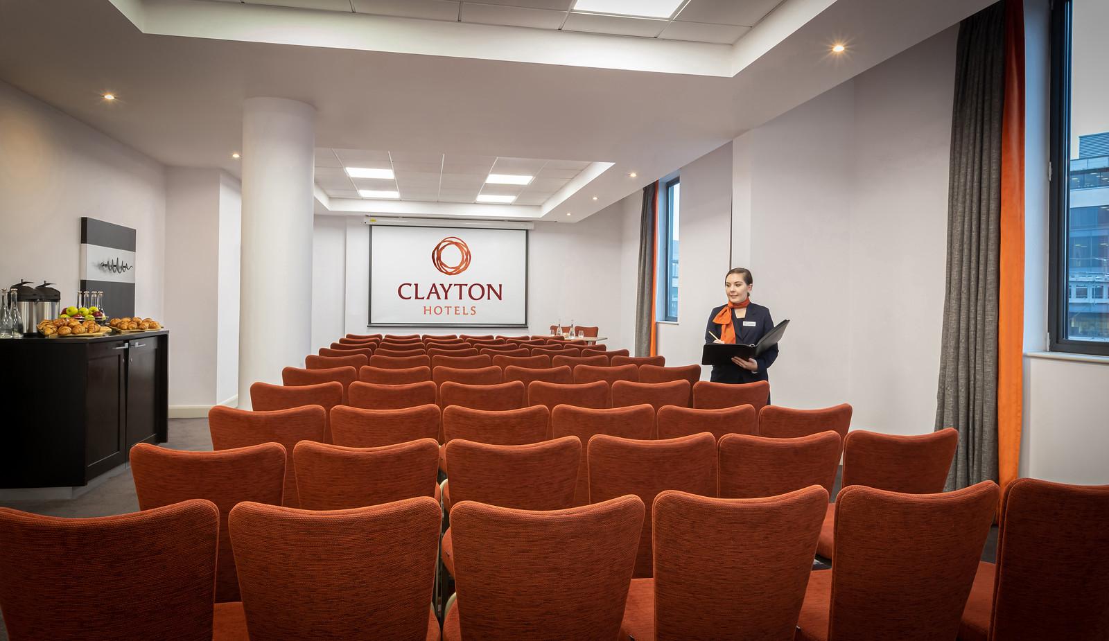 Clayton Hotel Cardiff Buitenkant foto