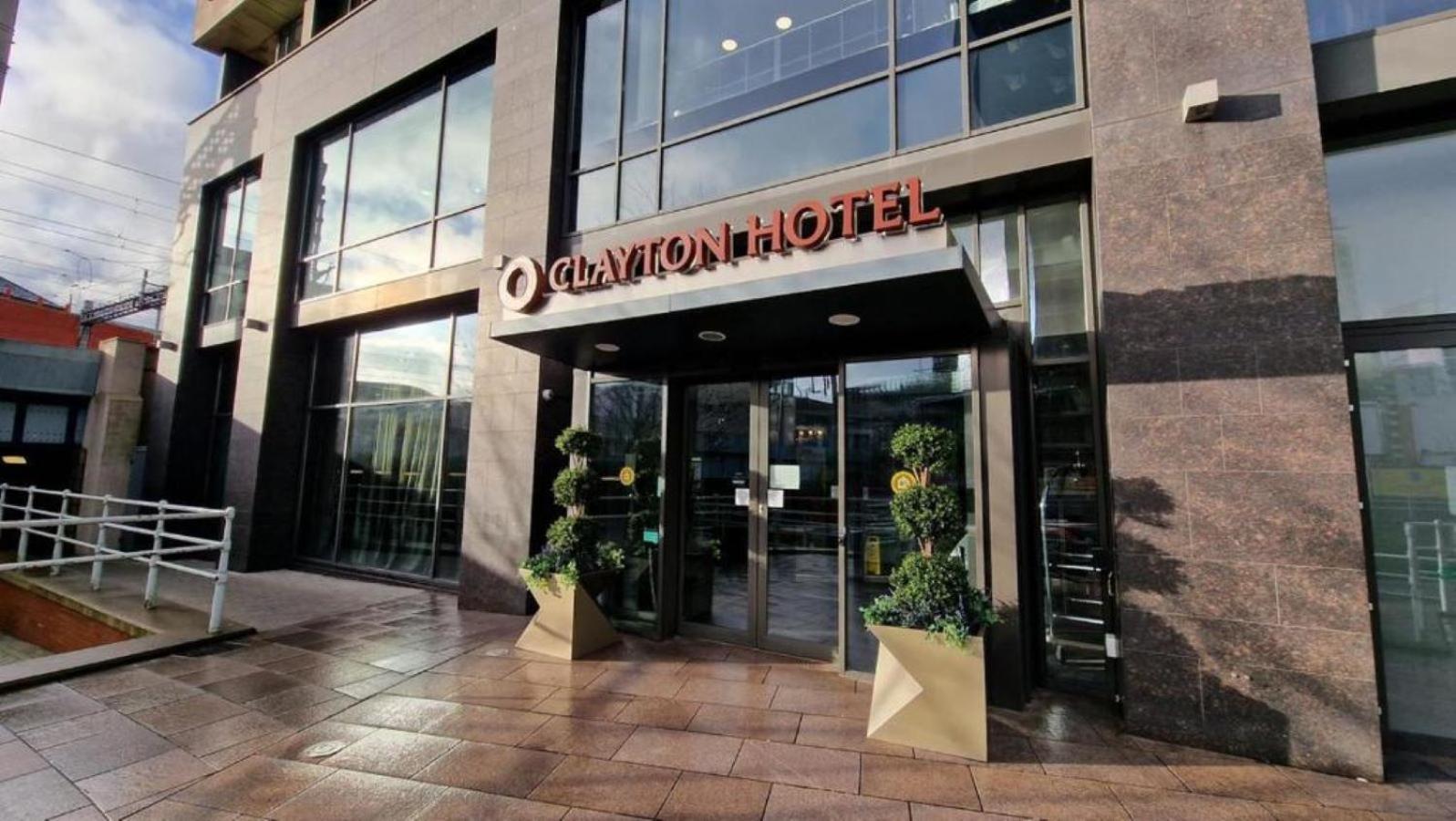 Clayton Hotel Cardiff Buitenkant foto