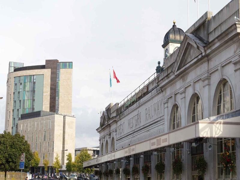Clayton Hotel Cardiff Buitenkant foto
